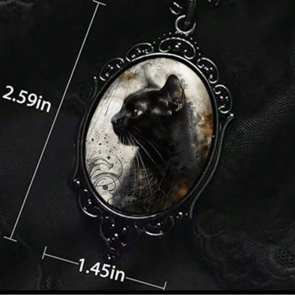 Gothic Black Cat Vintage Inspired Necklace with Engraved details Elegant design - Picture 3 of 4
